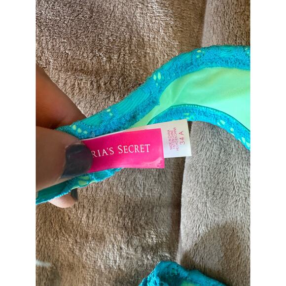 Victorias Secret Bikini - Picture 5 of 7